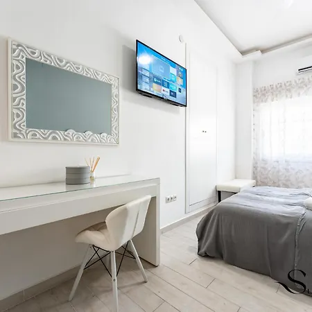 Location, 50m From The And Resaurants Apartment Benalmadena