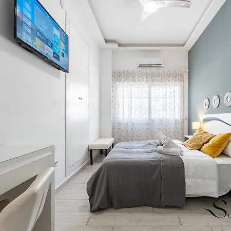 Location, 50m From The And Resaurants Apartment *