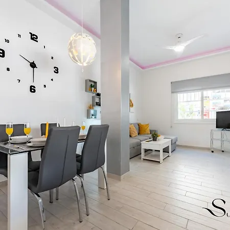Apartment Location, 50m From The And Resaurants Benalmadena